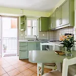 Sentefi Maisonette Apartament *