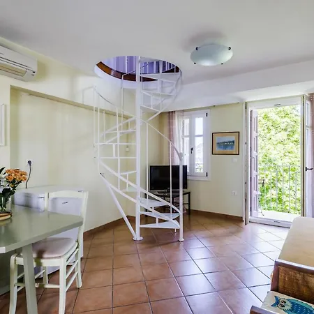 Sentefi Maisonette 公寓 斯科派洛斯