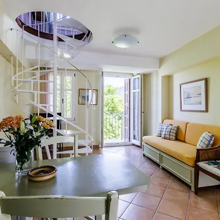 公寓 Sentefi Maisonette